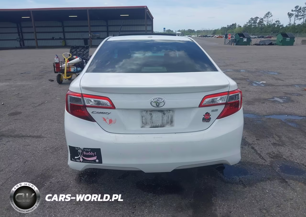 2014 Toyota Camry Se VIN:4T1BF1FK5EU306547 - 15