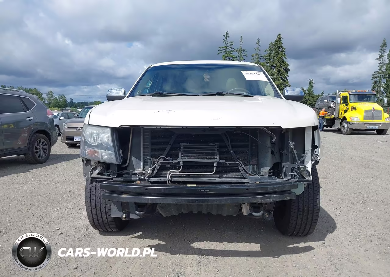 2010 Chevrolet Suburban 1500 Ltz VIN:1GNUKKE35AR271800 - 13