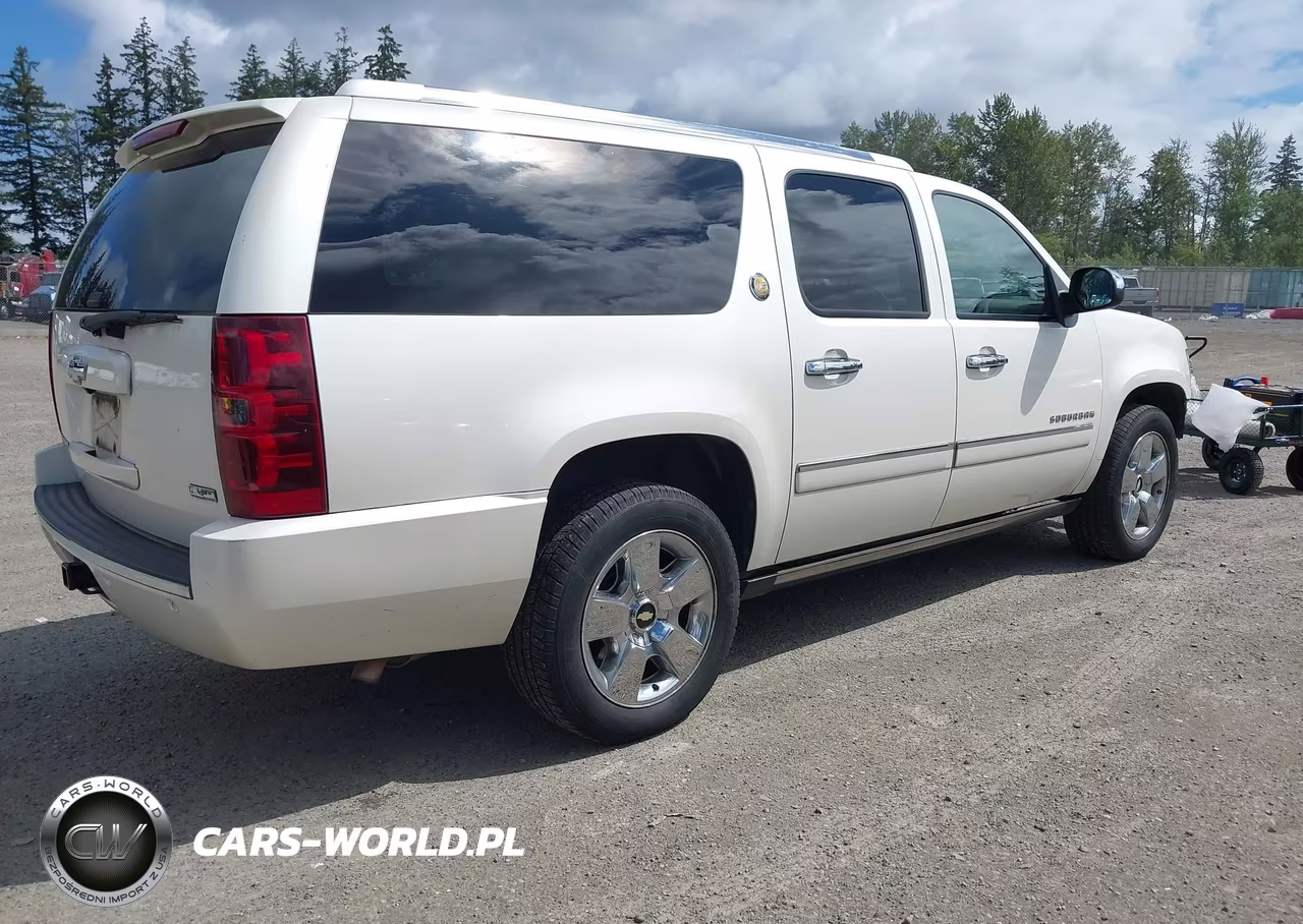 2010 Chevrolet Suburban 1500 Ltz VIN:1GNUKKE35AR271800 - 4