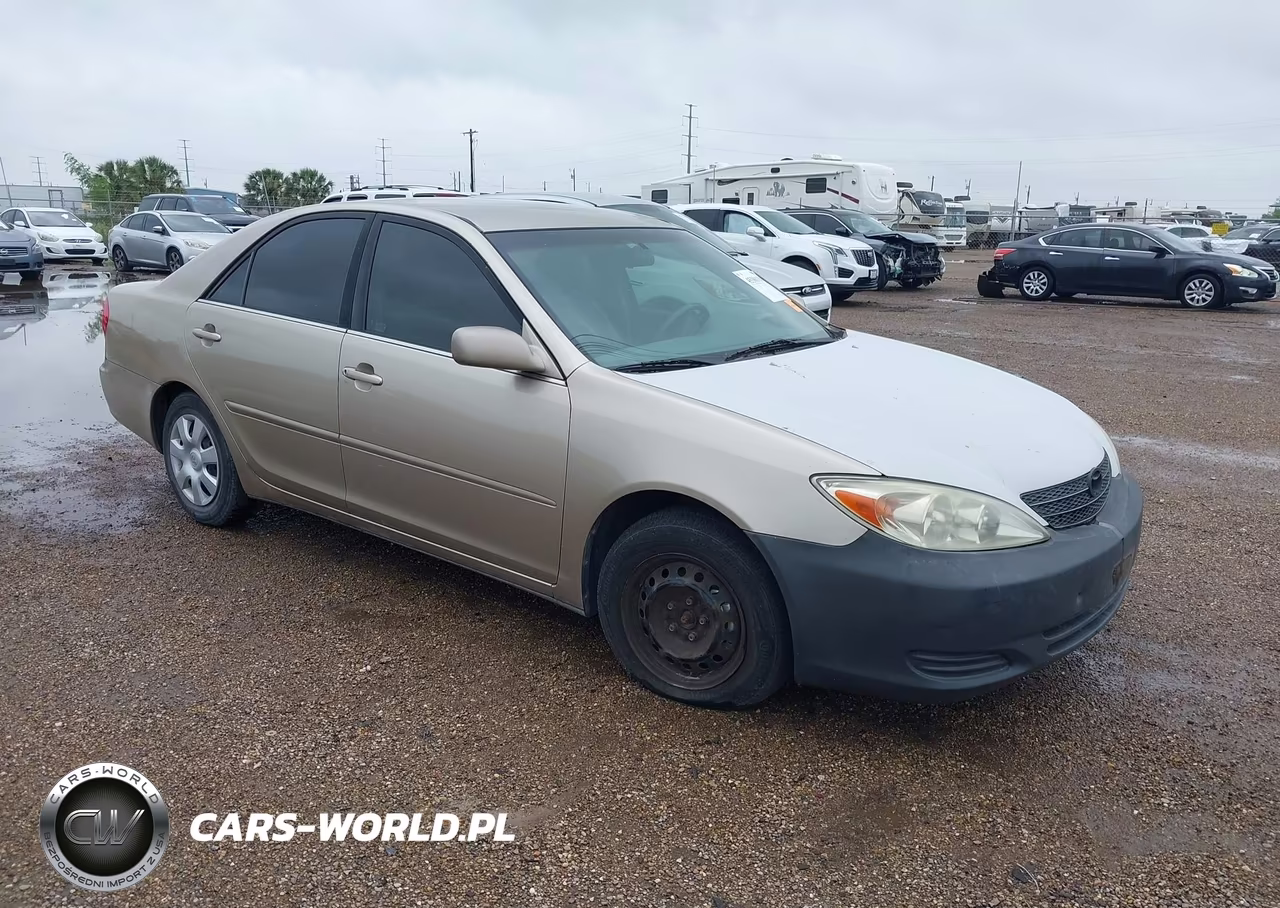 2002 Toyota Camry Le – zdjęcie 1 z 11