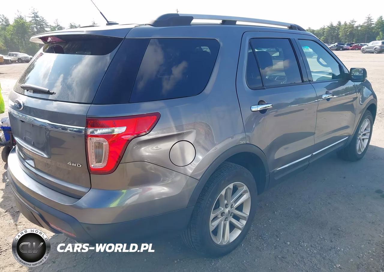 2014 Ford Explorer Xlt VIN:1FM5K8D88EGC53947 - 4