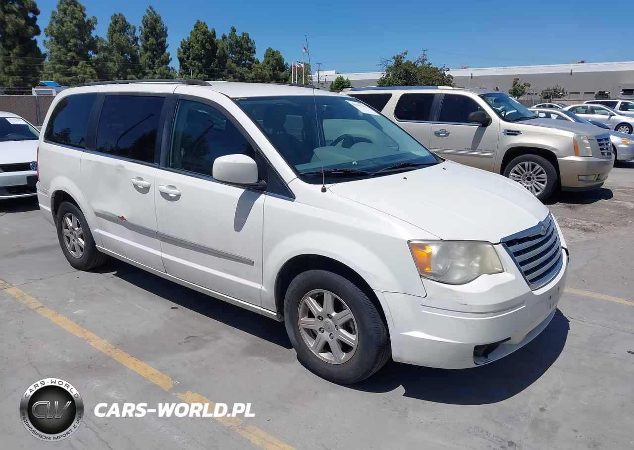 2010 Chrysler Town & Country Touring