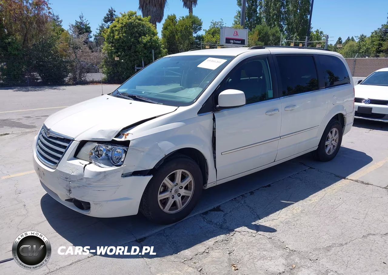 2010 Chrysler Town & Country Touring VIN:2A4RR5D16AR266220 - 2