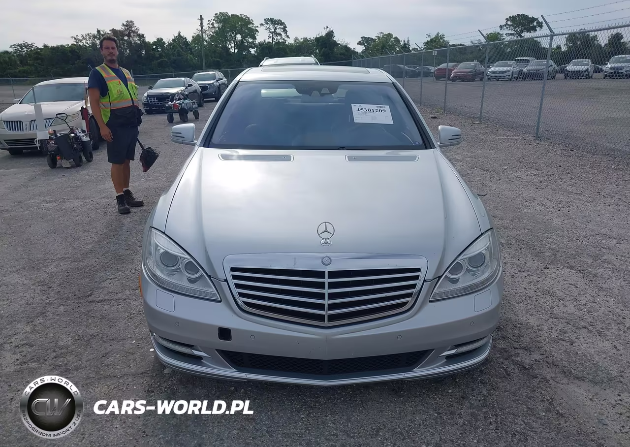2010 Mercedes-Benz S 550 4Matic VIN:WDDNG8GB0AA315809 - 12