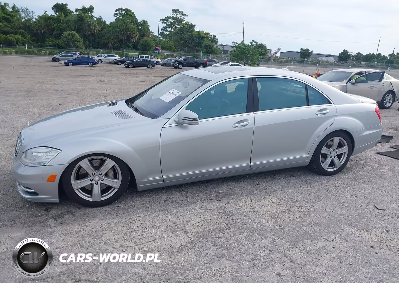2010 Mercedes-Benz S 550 4Matic VIN:WDDNG8GB0AA315809 - 14