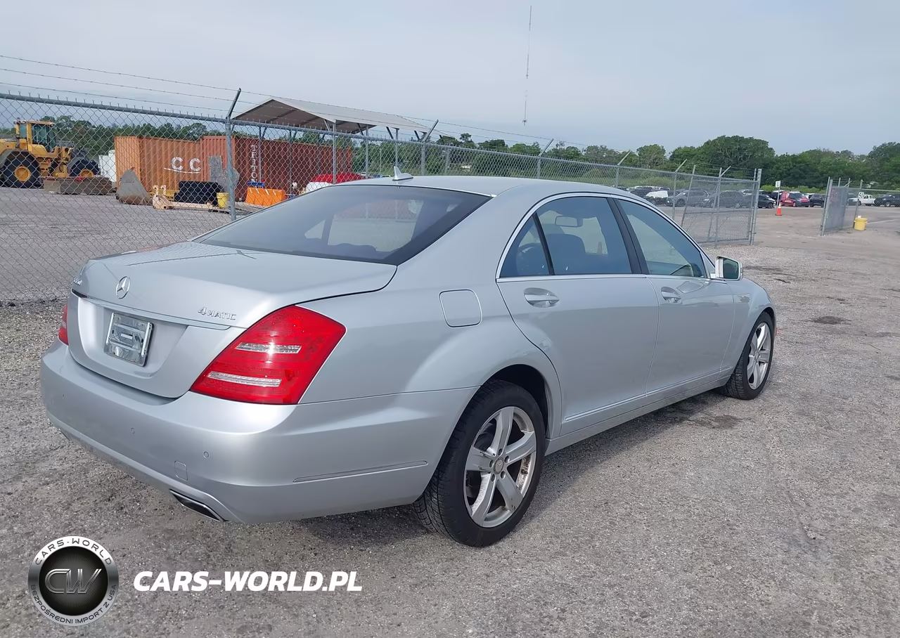 2010 Mercedes-Benz S 550 4Matic VIN:WDDNG8GB0AA315809 - 4
