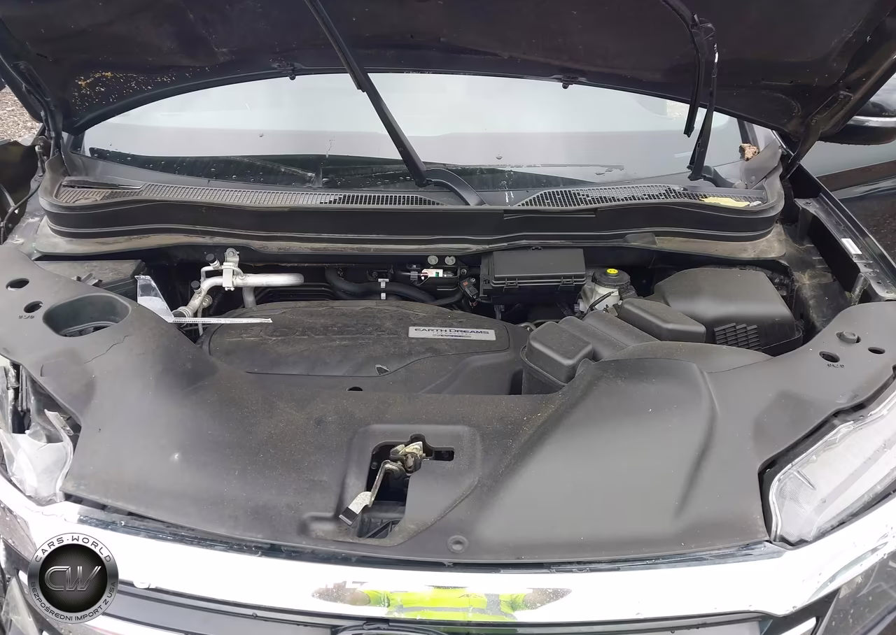 2018 Honda Pilot Touring VIN:5FNYF6H94JB003476 - 10