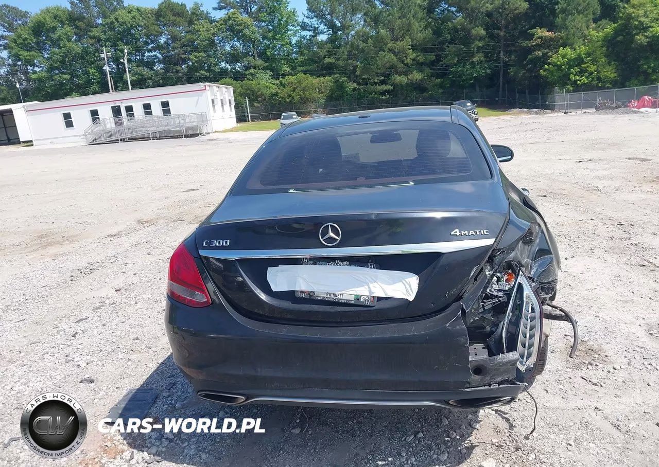 2018 Mercedes-Benz C 300 4Matic VIN:55SWF4KB3JU252695 - 16
