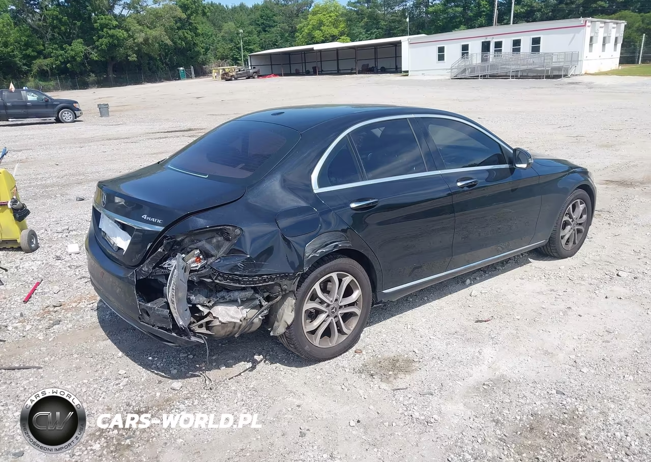 2018 Mercedes-Benz C 300 4Matic VIN:55SWF4KB3JU252695 - 4
