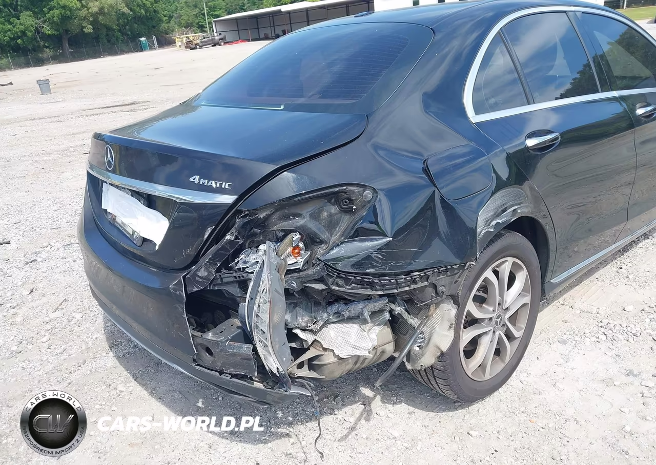2018 Mercedes-Benz C 300 4Matic VIN:55SWF4KB3JU252695 - 6