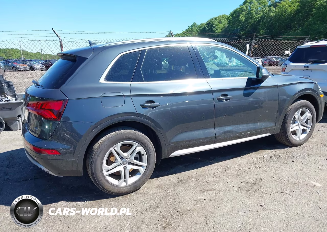 2019 Audi Q5 45 Premium VIN:WA1ANAFY3K2026246 - 4