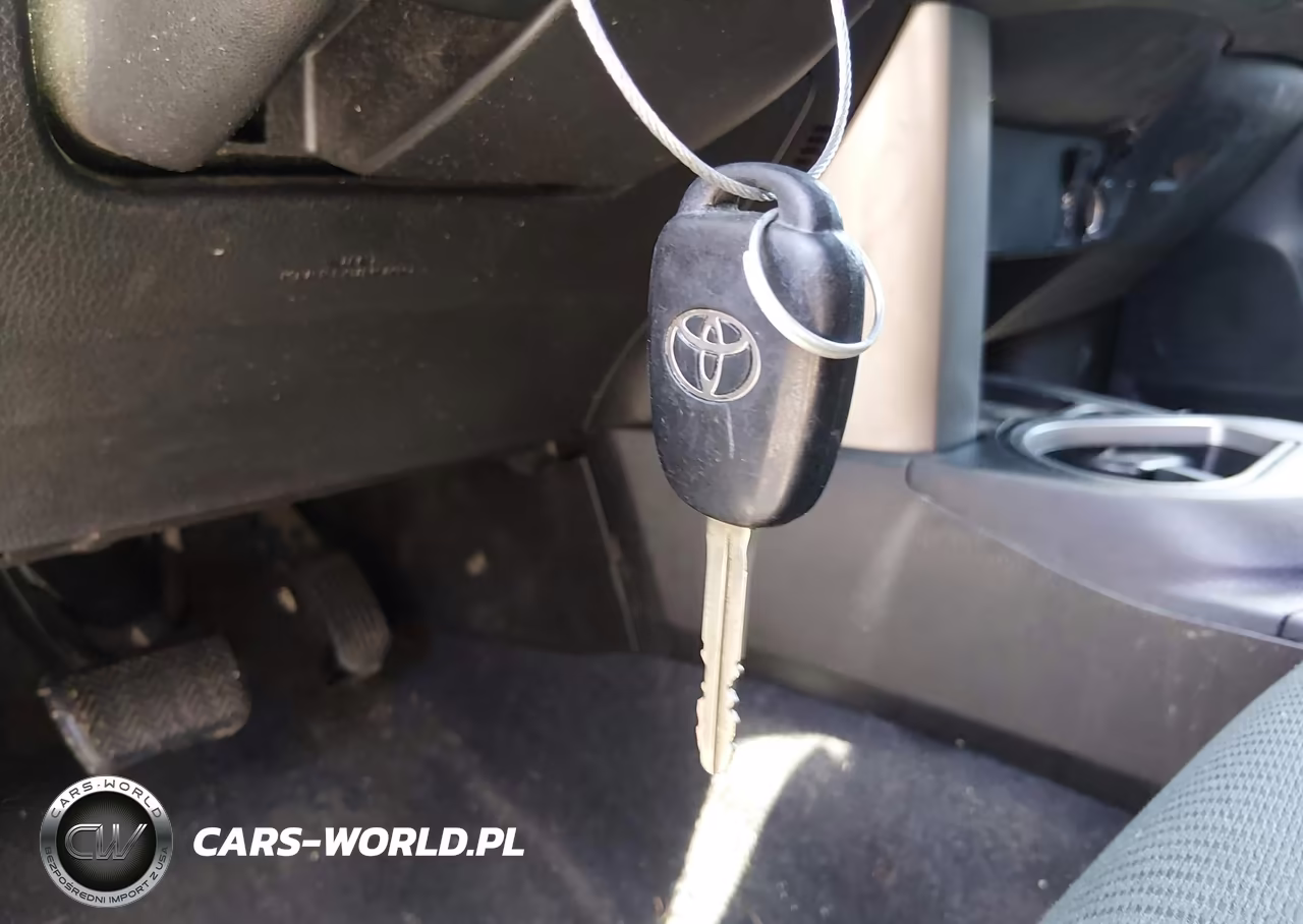 2018 Toyota Rav4 Le VIN:2T3ZFREV8JW417698 - 11