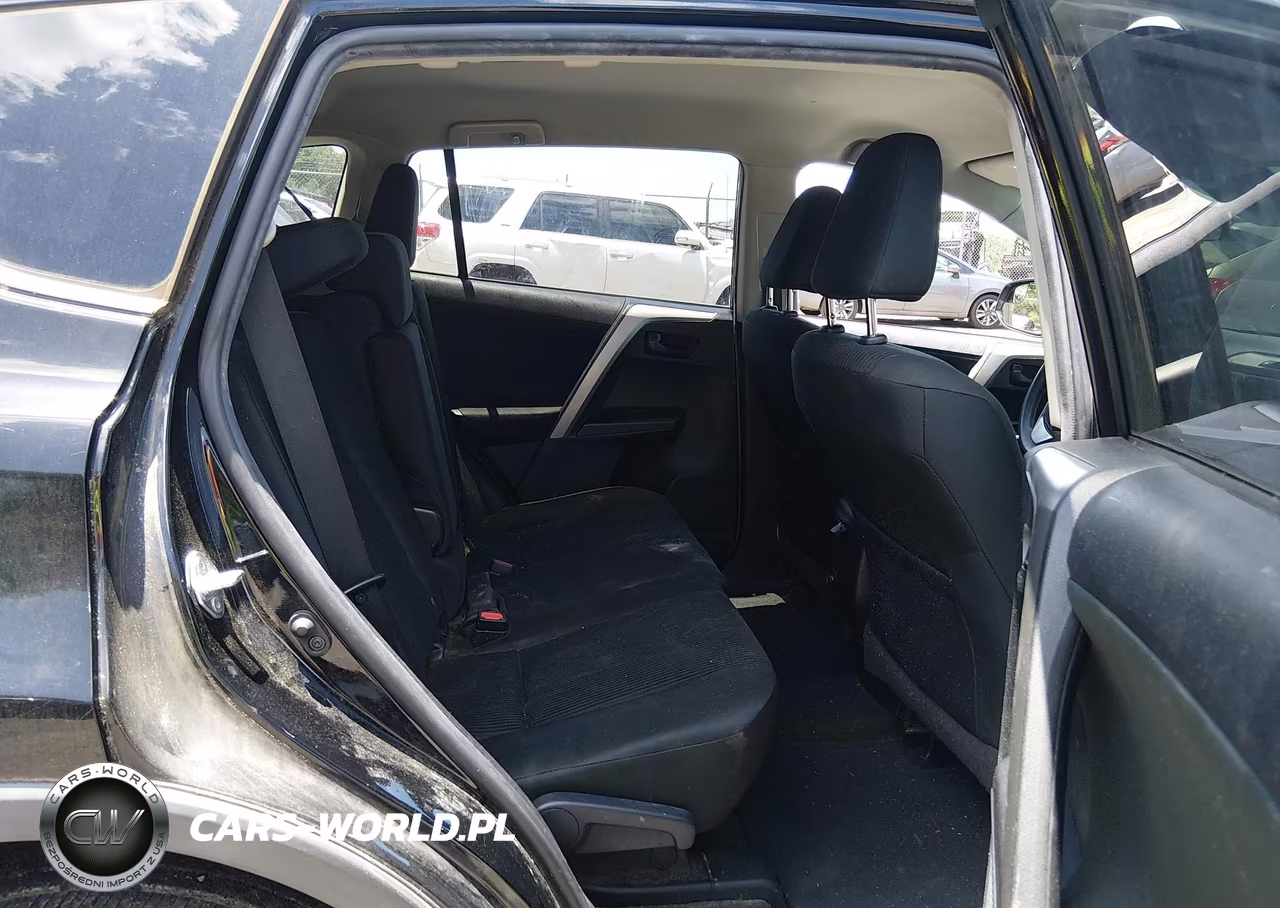 2018 Toyota Rav4 Le VIN:2T3ZFREV8JW417698 - 8