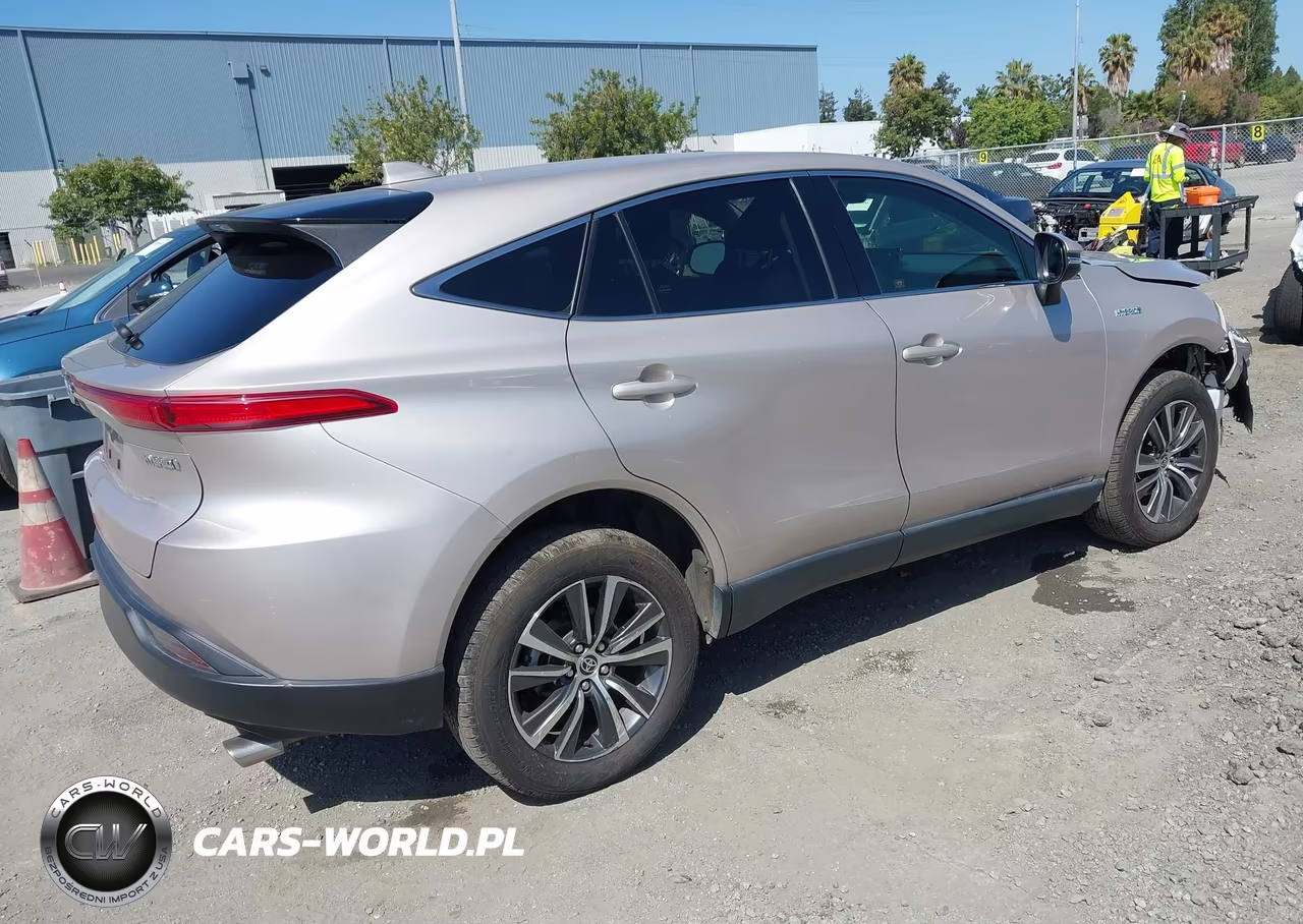2021 Toyota Venza Le VIN:JTEAAAAH3MJ030567 - 4