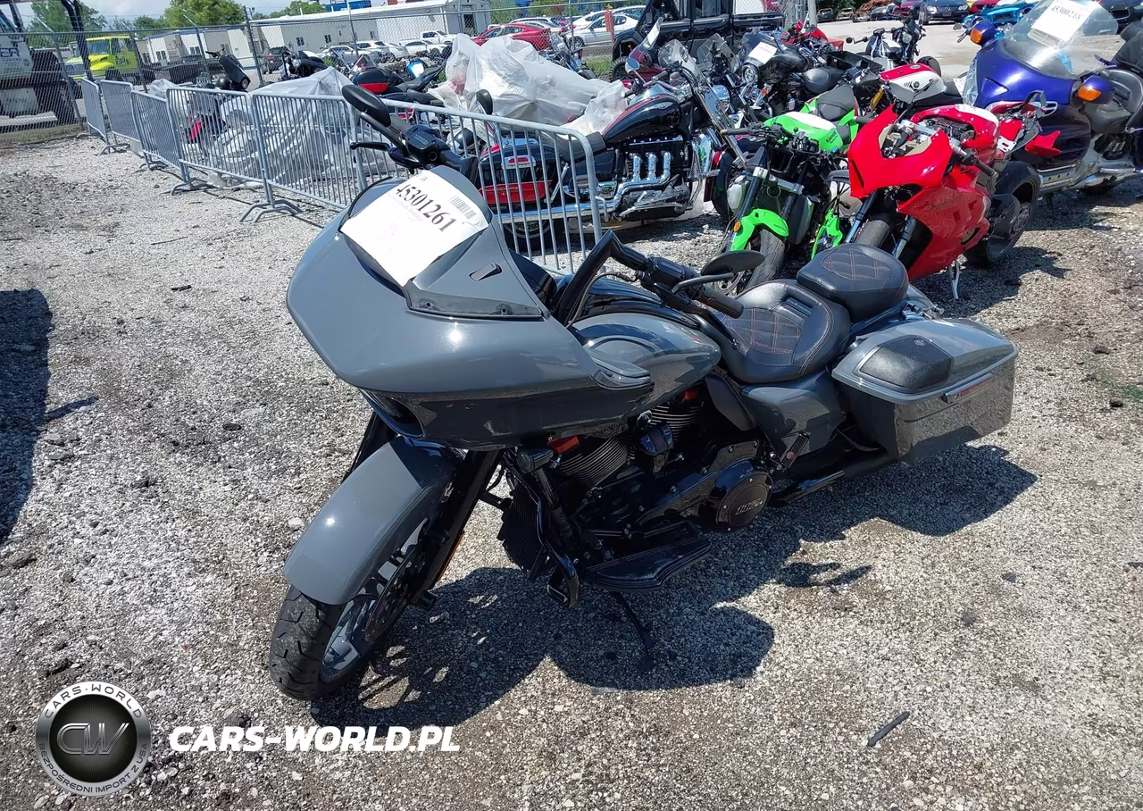 2018 Harley-Davidson Fltrxse Cvo Road Glide VIN:1HD1TCL15JB958167 - 2