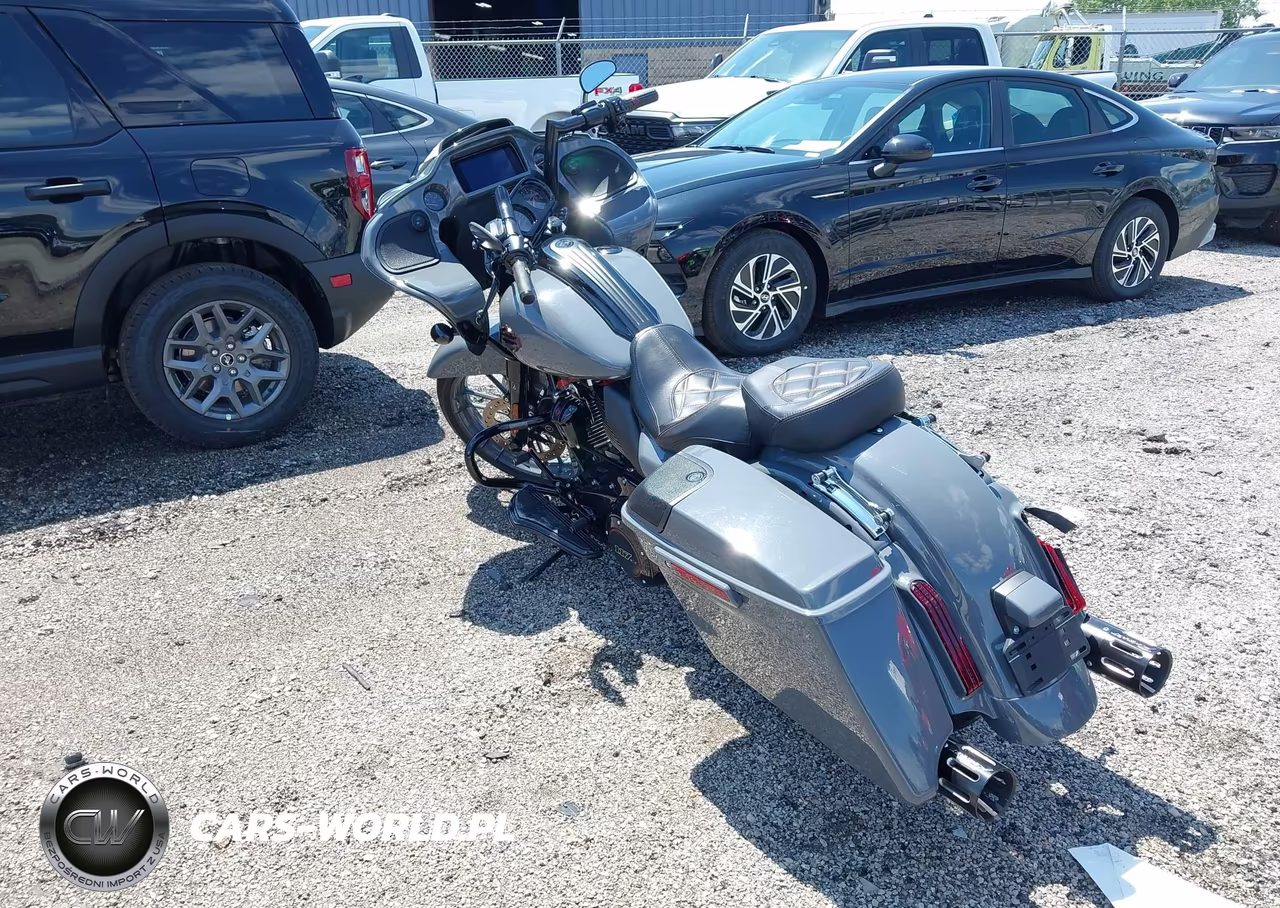 2018 Harley-Davidson Fltrxse Cvo Road Glide VIN:1HD1TCL15JB958167 - 3