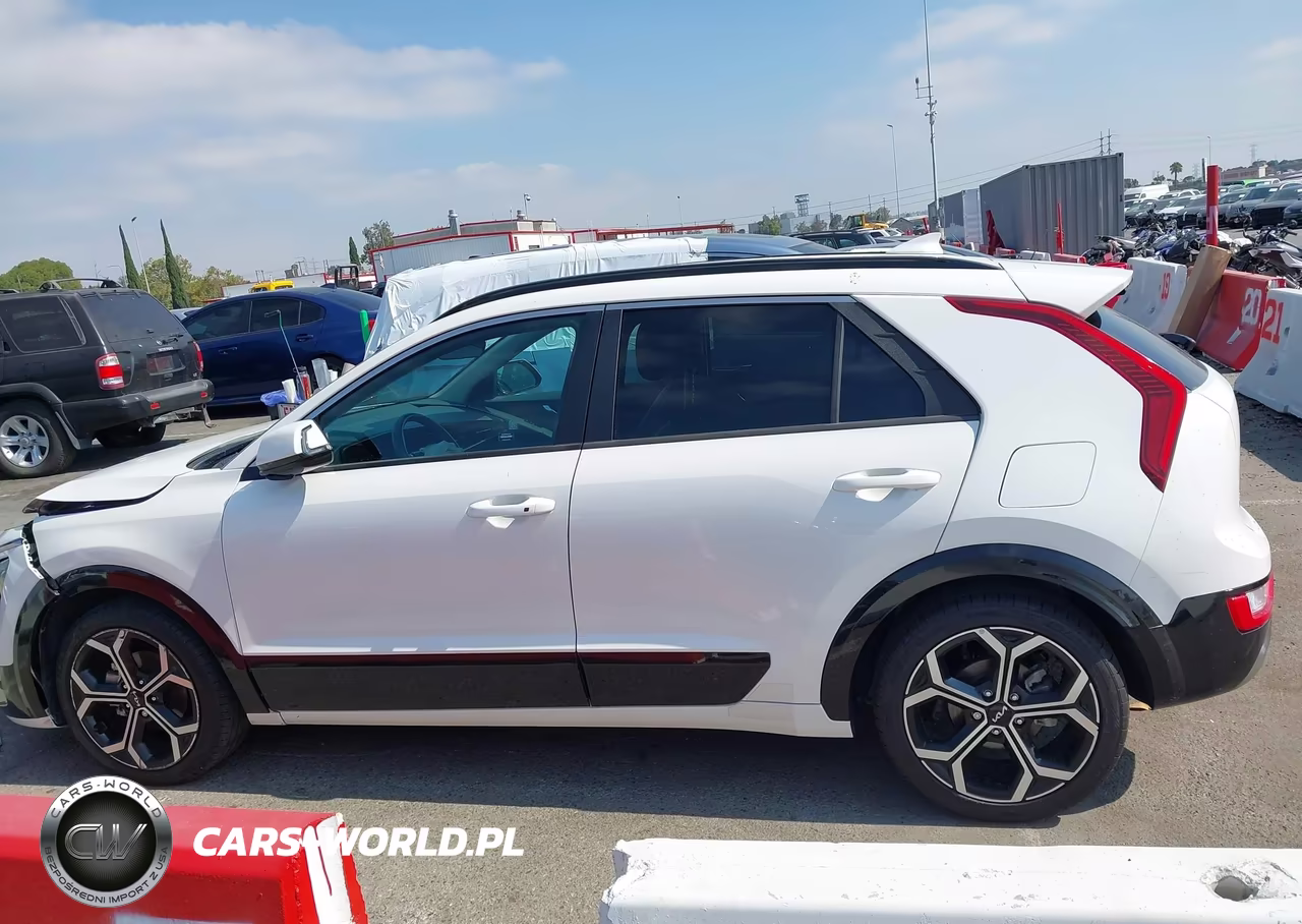 2024 Kia Niro Ex Touring VIN:KNDCR3LE0R5137953 - 14