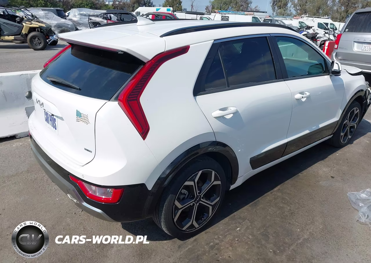 2024 Kia Niro Ex Touring VIN:KNDCR3LE0R5137953 - 4