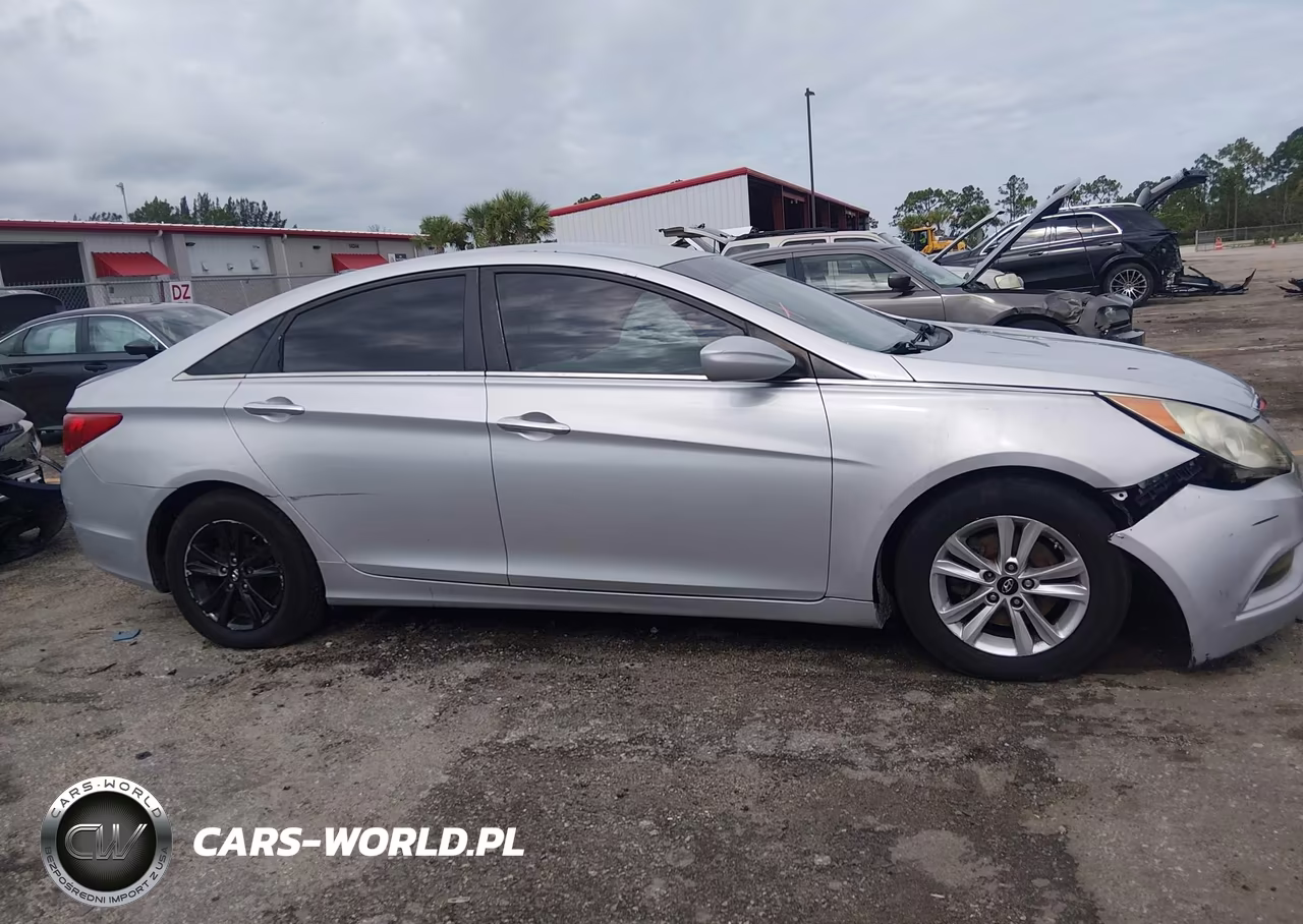 2013 Hyundai Sonata Gls VIN:5NPEB4AC5DH615555 - 13