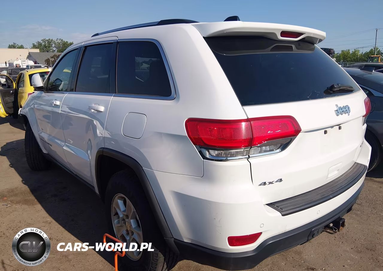 2016 Jeep Grand Cherokee Laredo VIN:1C4RJFAG9GC393749 - 3