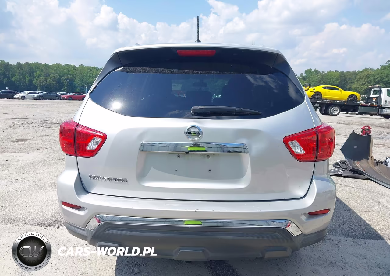 2018 Nissan Pathfinder S VIN:5N1DR2MNXJC625462 - 17