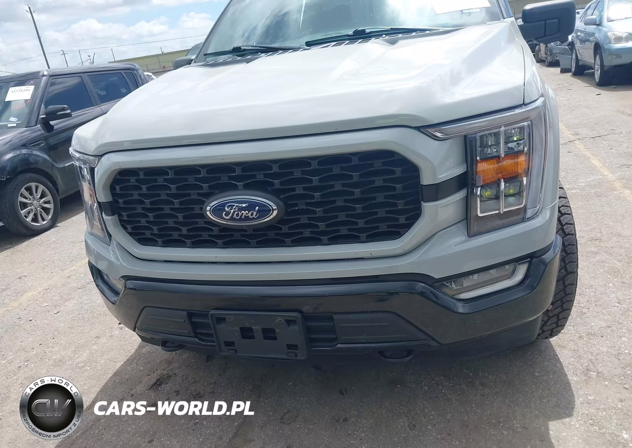2023 Ford F-150 Xlt VIN:1FTFW1E56PKD92595 - 12