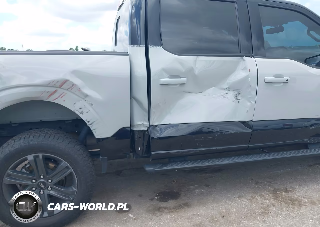 2023 Ford F-150 Xlt VIN:1FTFW1E56PKD92595 - 6