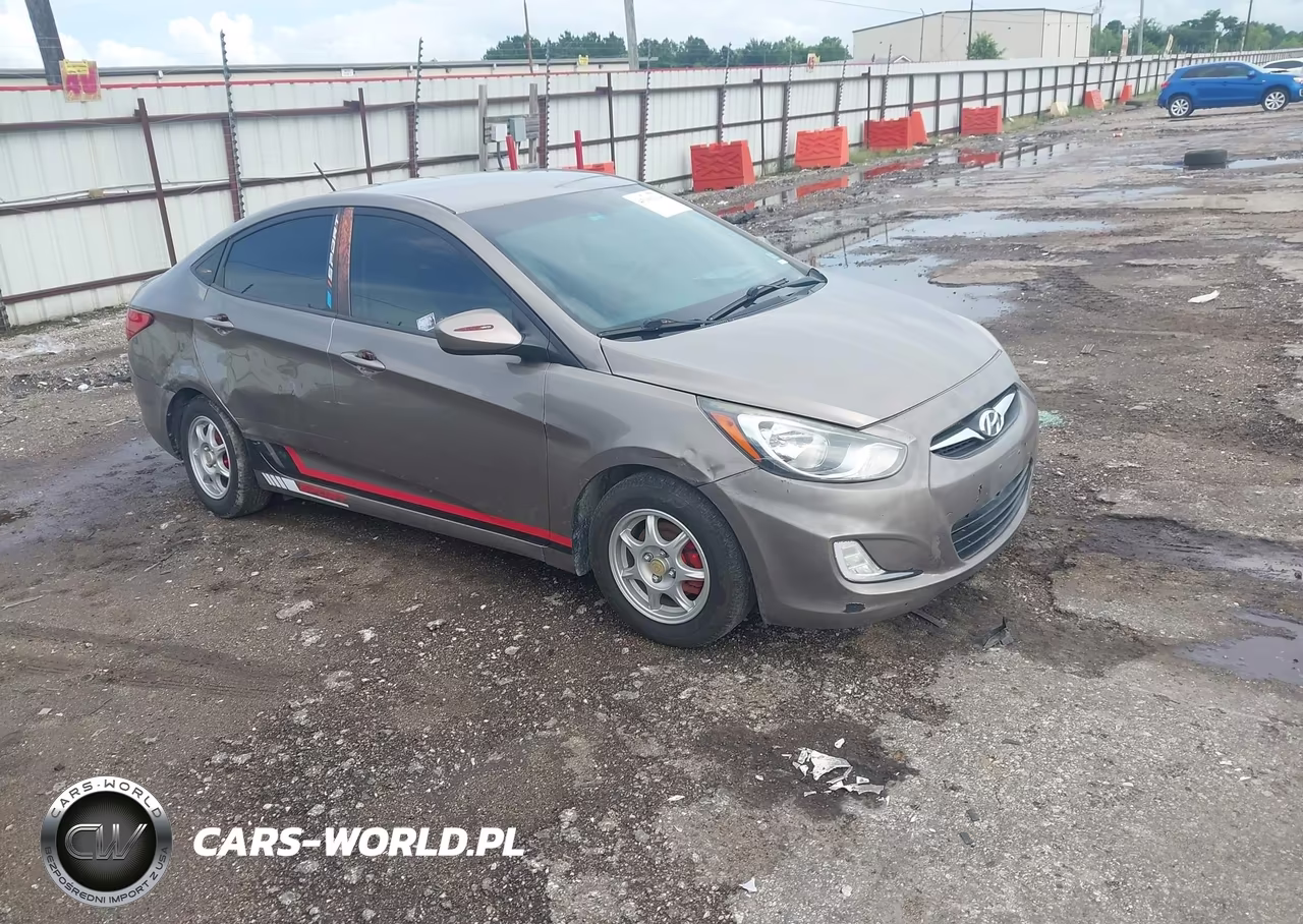 2013 Hyundai Accent Gls – zdjęcie 1 z 16