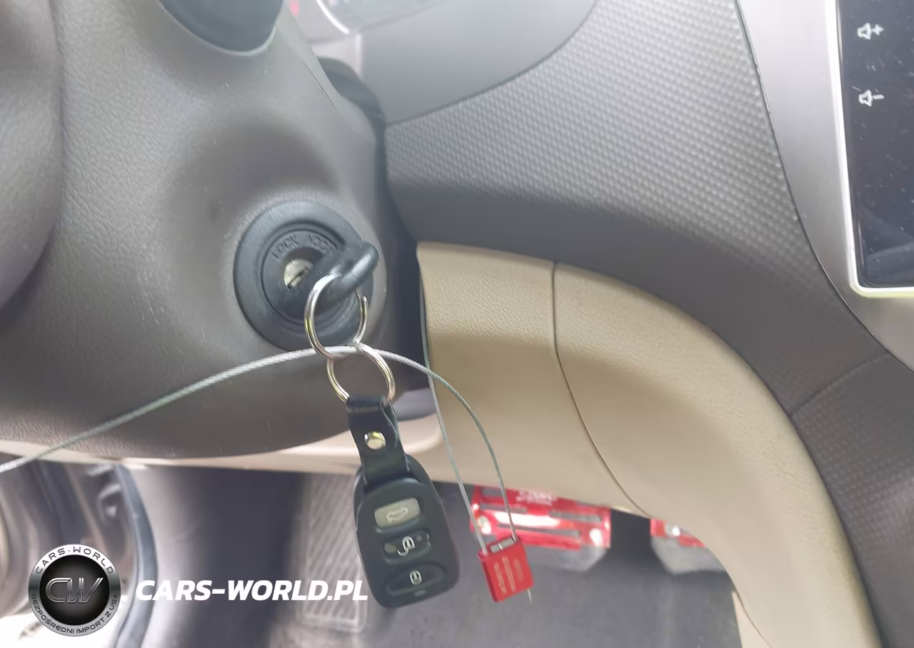 2013 Hyundai Accent Gls VIN:KMHCT4AE1DU349491 - 11