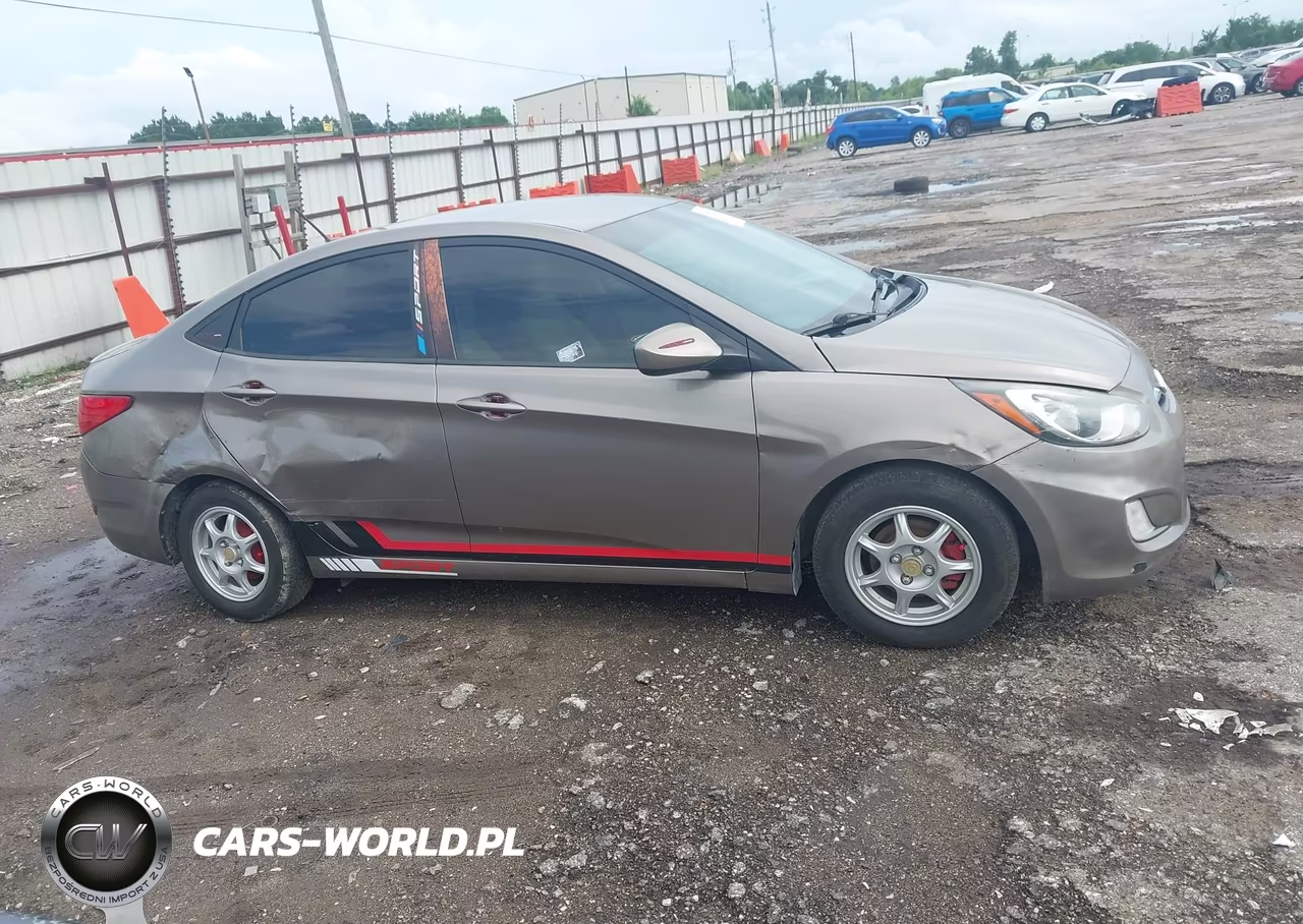 2013 Hyundai Accent Gls VIN:KMHCT4AE1DU349491 - 13