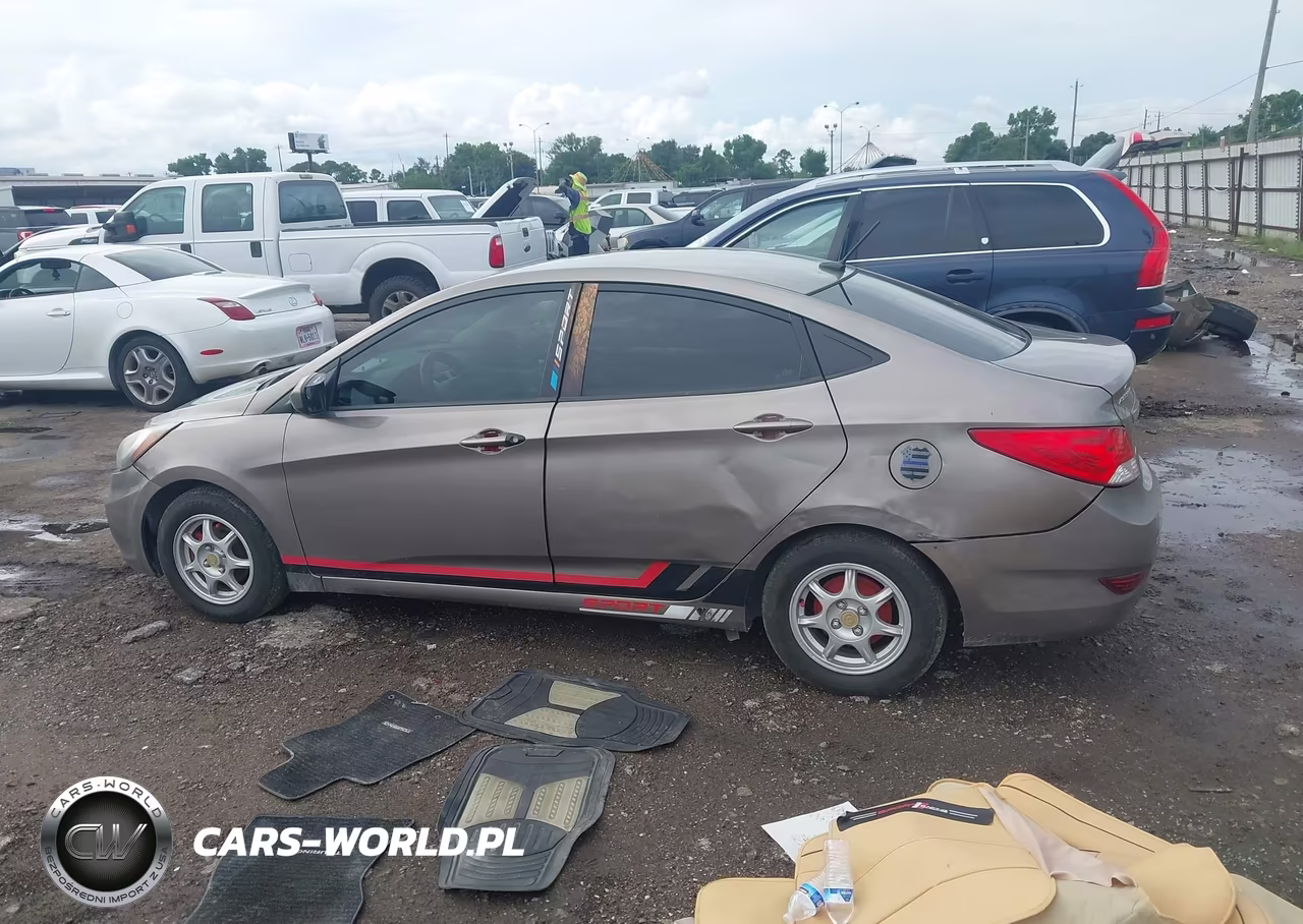 2013 Hyundai Accent Gls VIN:KMHCT4AE1DU349491 - 14