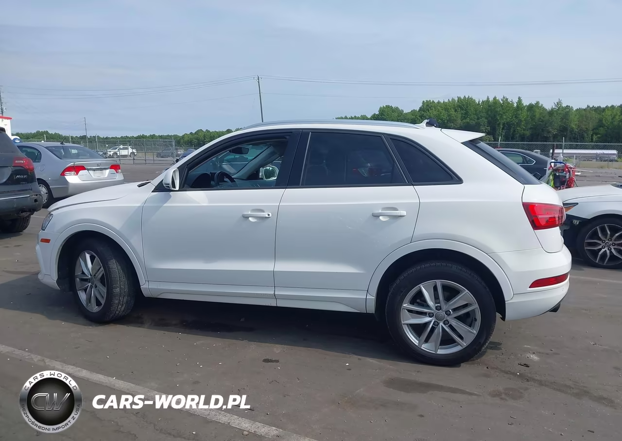 2017 Audi Q3 2.0T Premium VIN:WA1BCCFS4HR015970 - 14