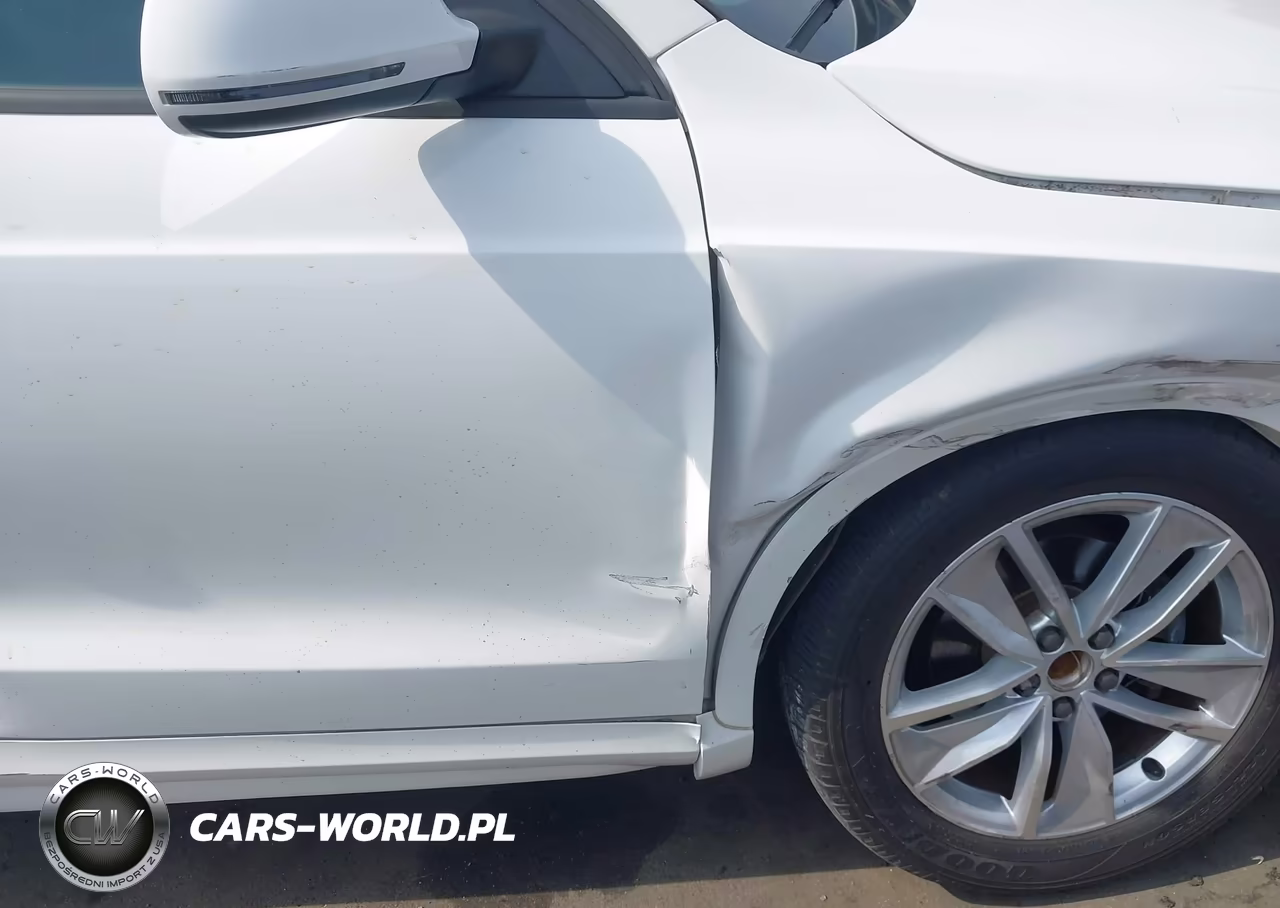 2017 Audi Q3 2.0T Premium VIN:WA1BCCFS4HR015970 - 18