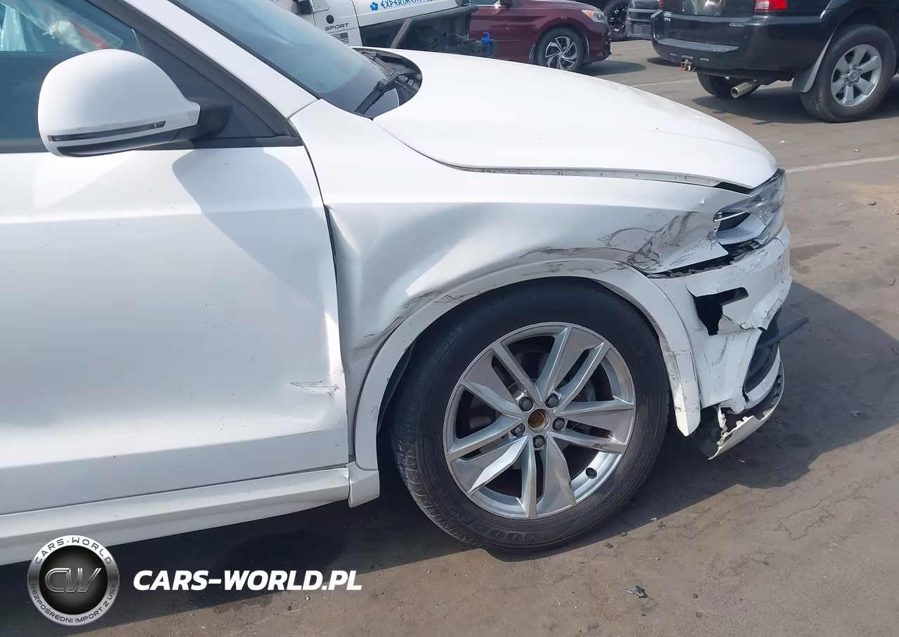 2017 Audi Q3 2.0T Premium VIN:WA1BCCFS4HR015970 - 6