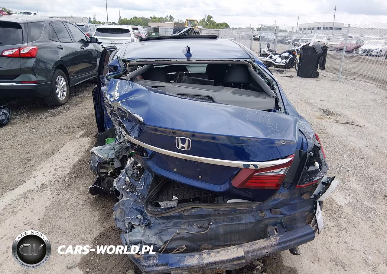 2017 Honda Accord Hybrid Touring VIN:JHMCR6F74HC013885 - 16