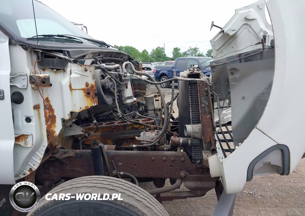 2000 Ford F650 Super Duty VIN:3FEWF65H4YMA01419 - 9