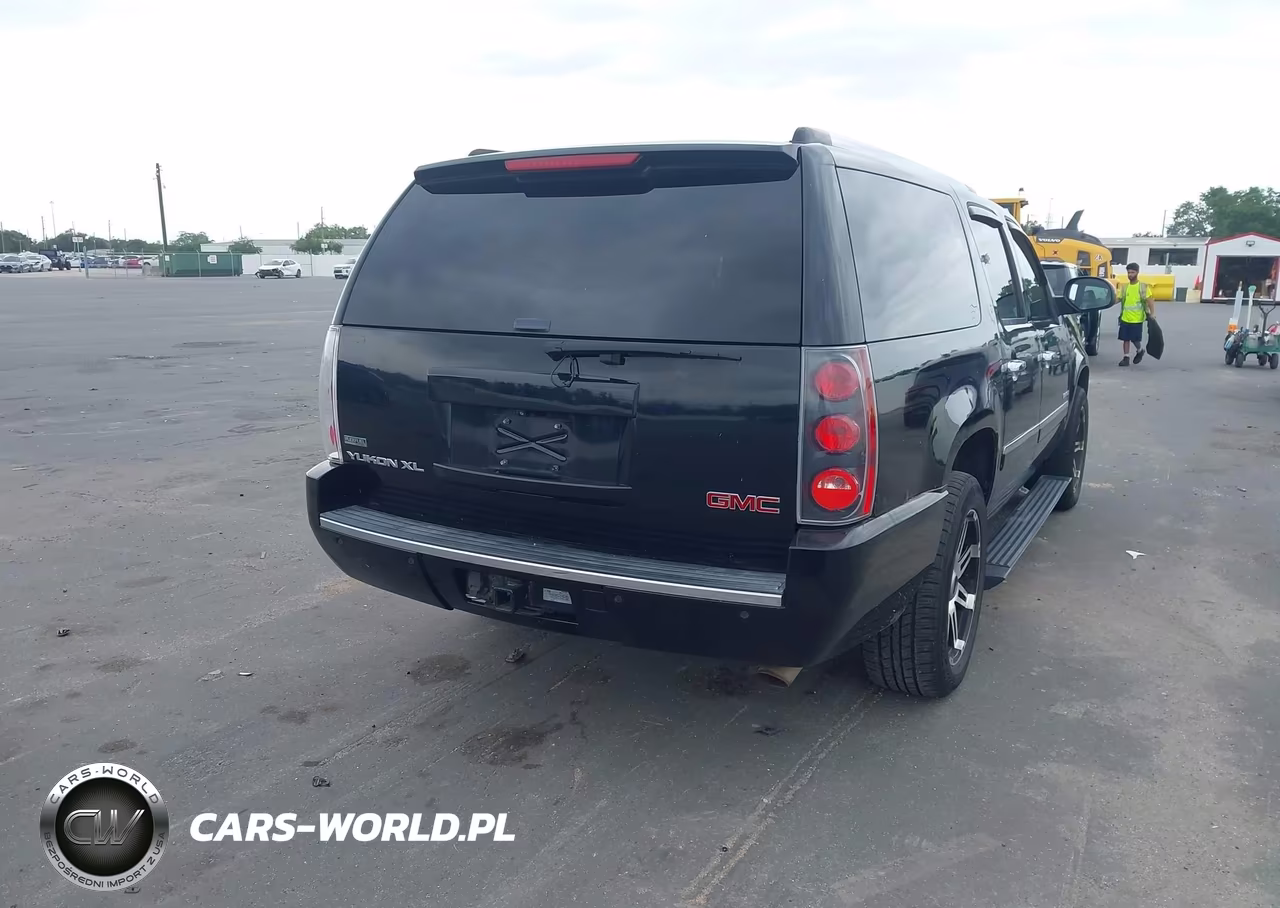 2011 GMC Yukon Xl 1500 Denali VIN:1GKS2MEF1BR185315 - 4