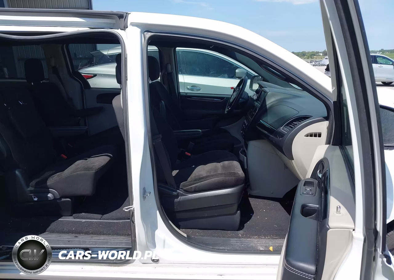 2017 Dodge Grand Caravan Se Plus VIN:2C4RDGBG1HR733156 - 5