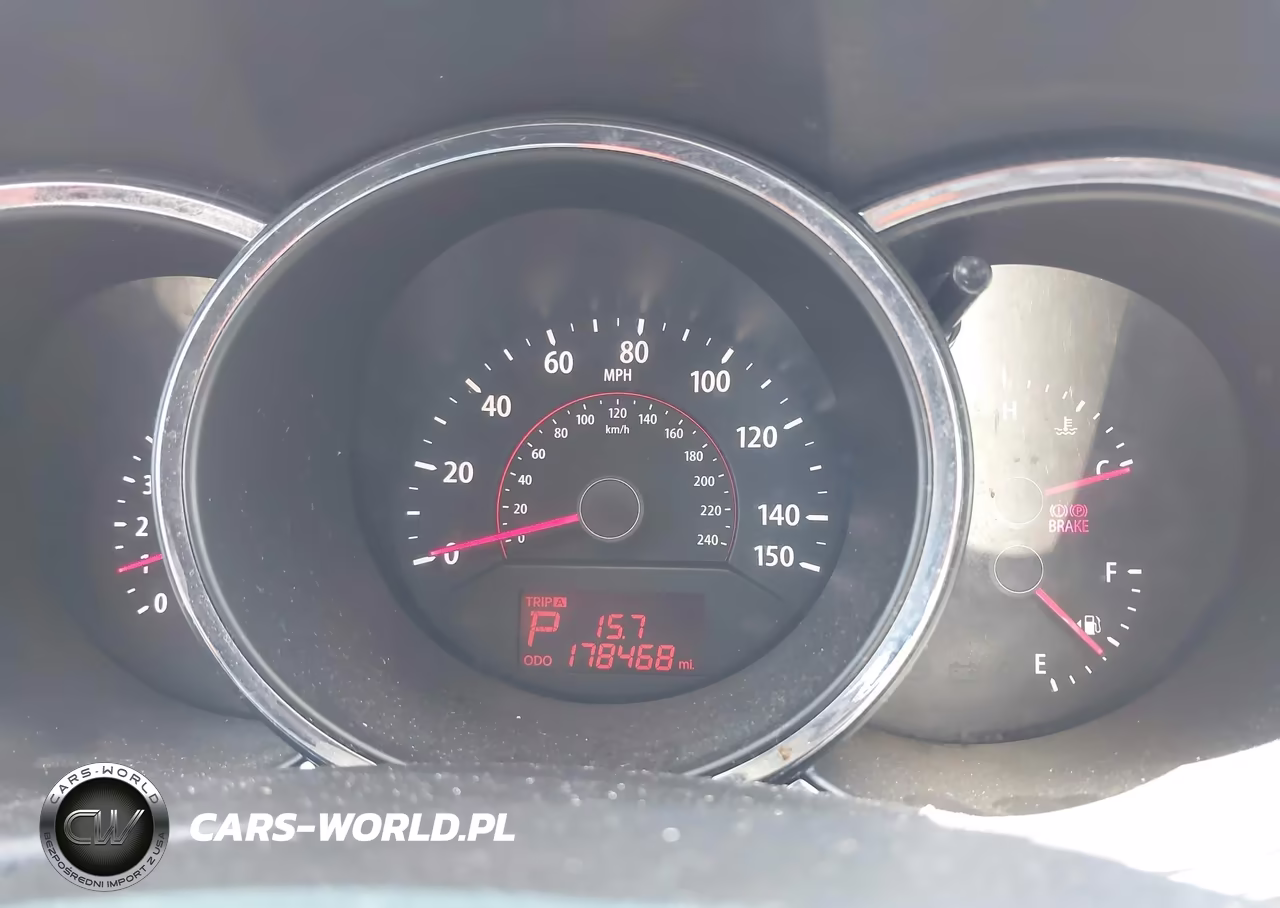 2011 Kia Sorento Lx VIN:5XYKT4A15BG105225 - 7