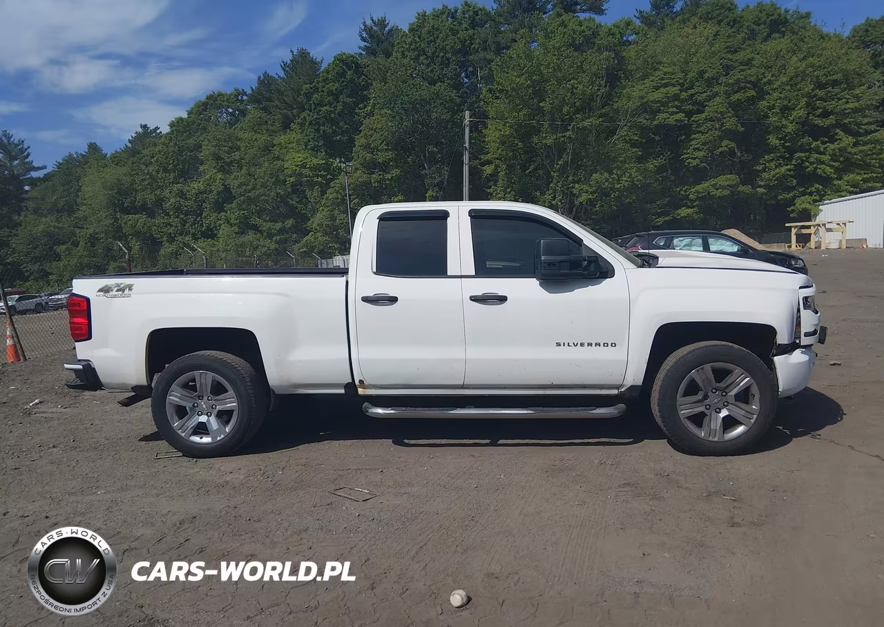 2017 Chevrolet Silverado 1500 Custom VIN:1GCVKPEH6HZ250406 - 13