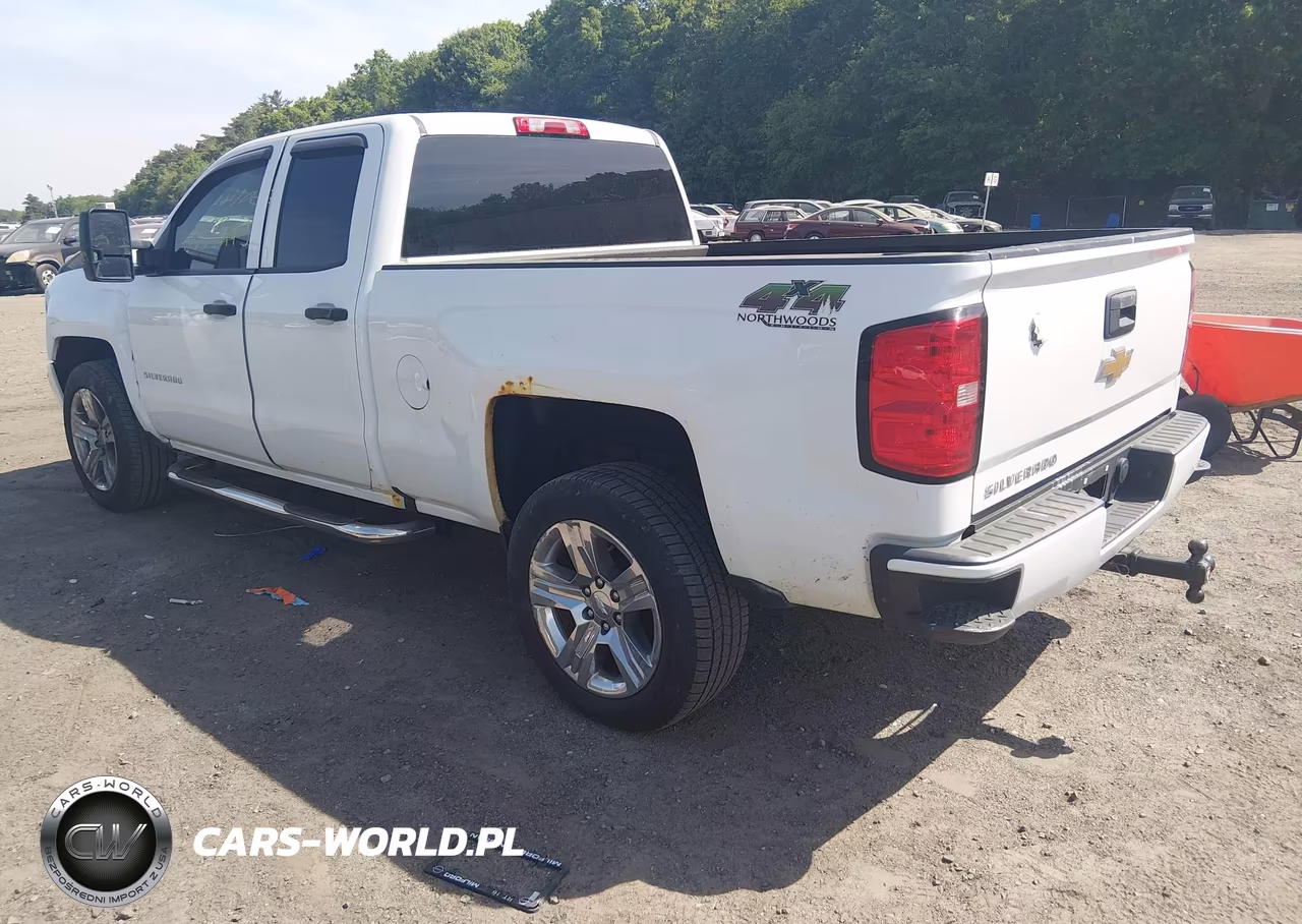 2017 Chevrolet Silverado 1500 Custom VIN:1GCVKPEH6HZ250406 - 3