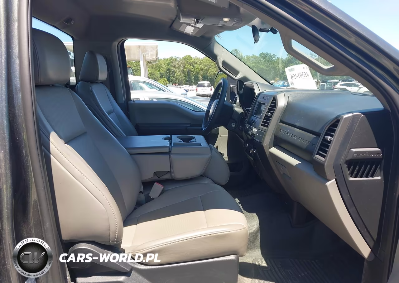 2019 Ford F-350 Chassis Xl VIN:1FDRF3G66KEG53886 - 5
