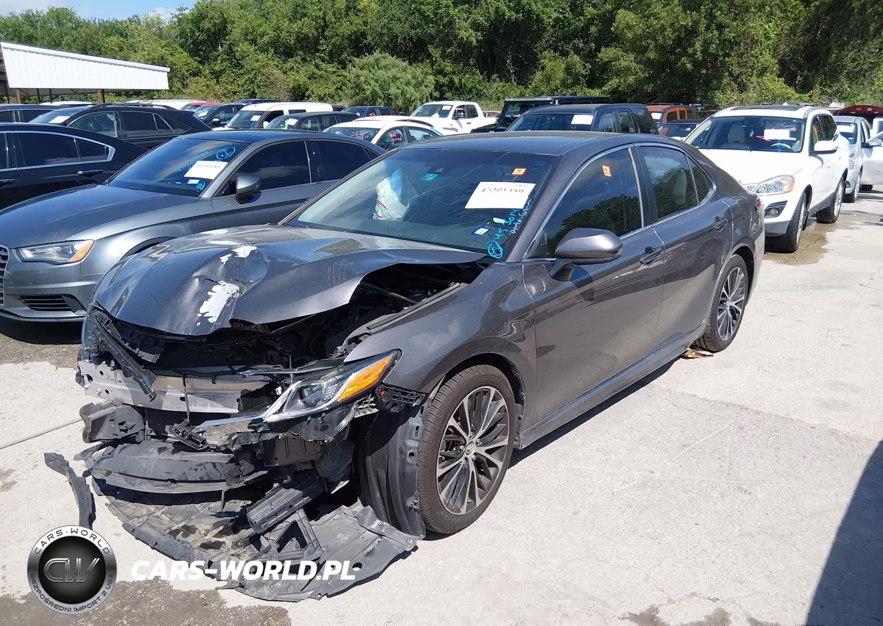 2018 Toyota Camry Se VIN:4T1B11HK2JU550033 - 2