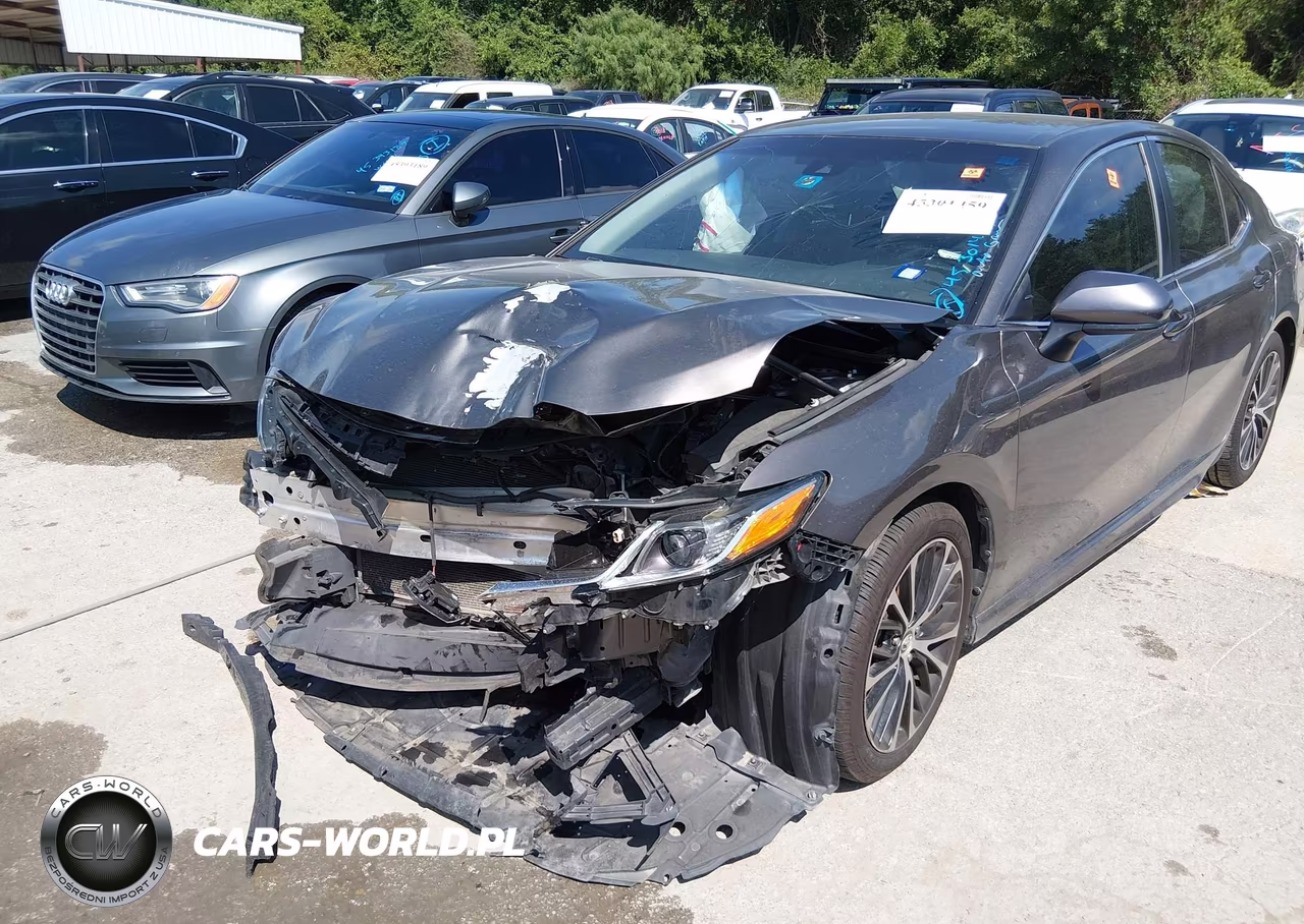 2018 Toyota Camry Se VIN:4T1B11HK2JU550033 - 6