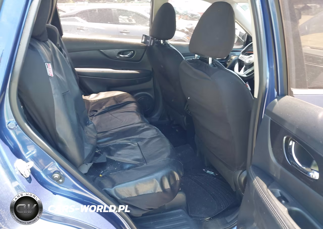 2018 Nissan Rogue S VIN:KNMAT2MT8JP573734 - 8