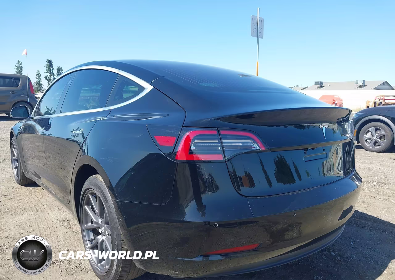 2018 Tesla Model 3 Long Range-Mid Range VIN:5YJ3E1EA6JF171635 - 3