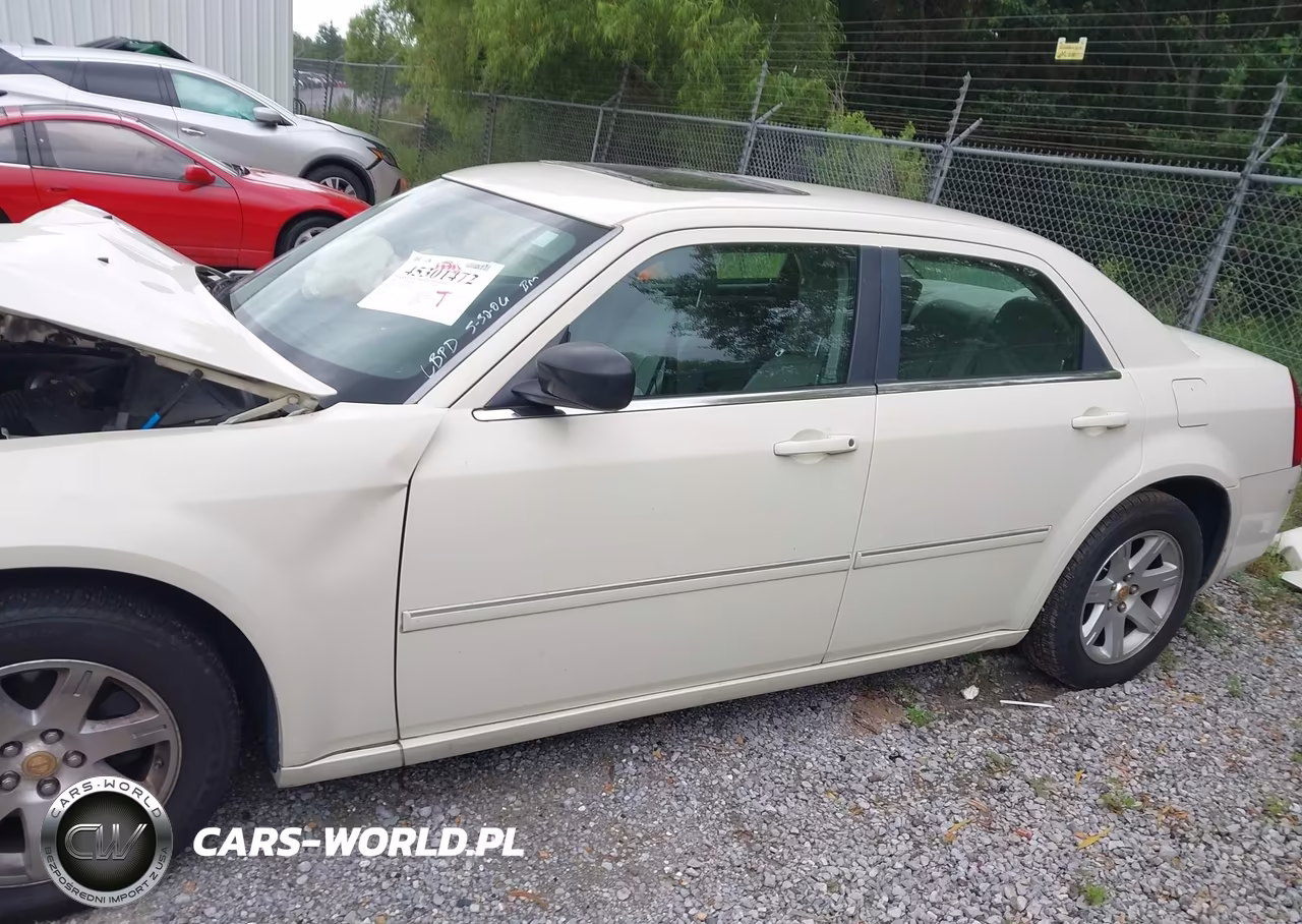 2006 Chrysler 300 Touring VIN:2C3KA53G26H463813 - 15
