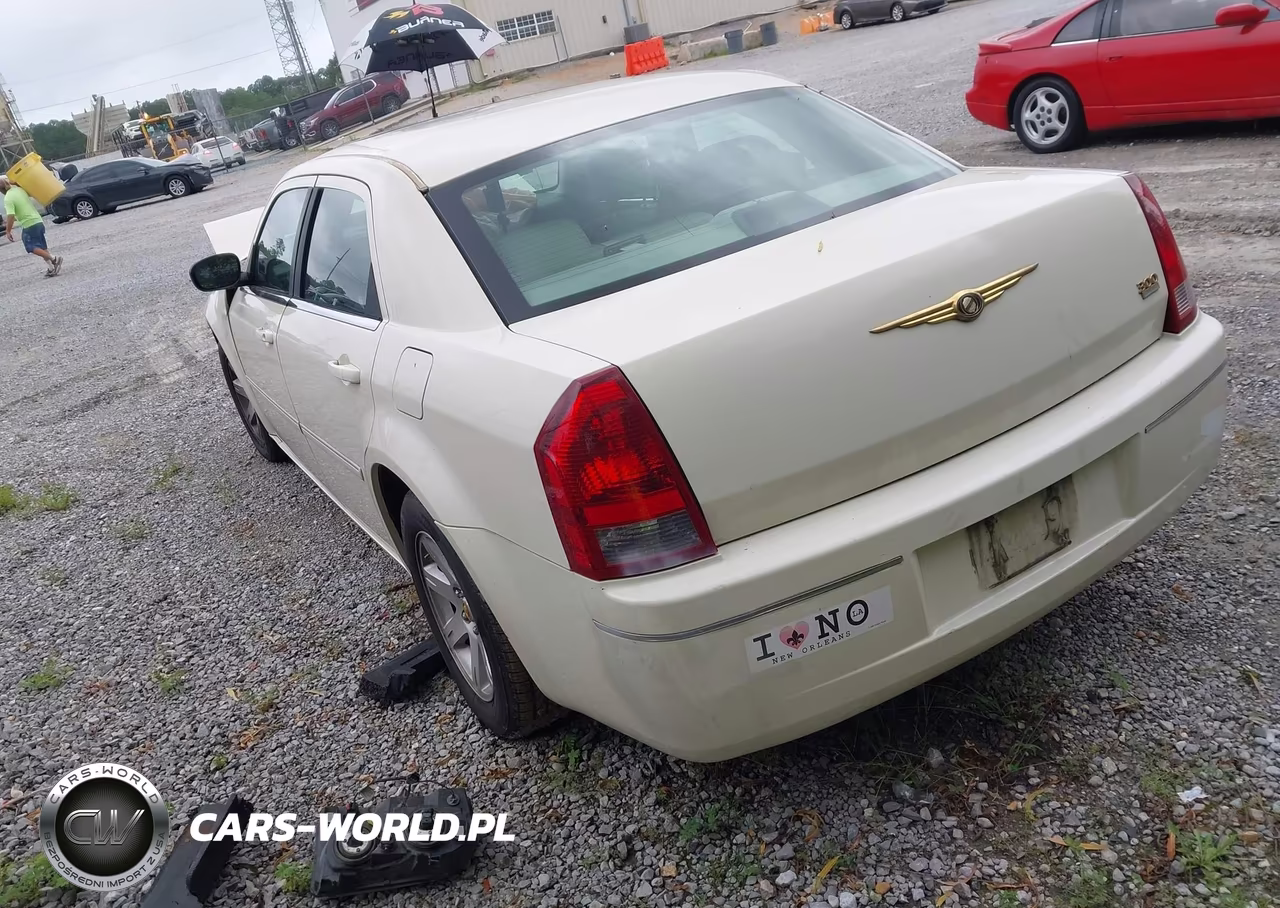 2006 Chrysler 300 Touring VIN:2C3KA53G26H463813 - 3