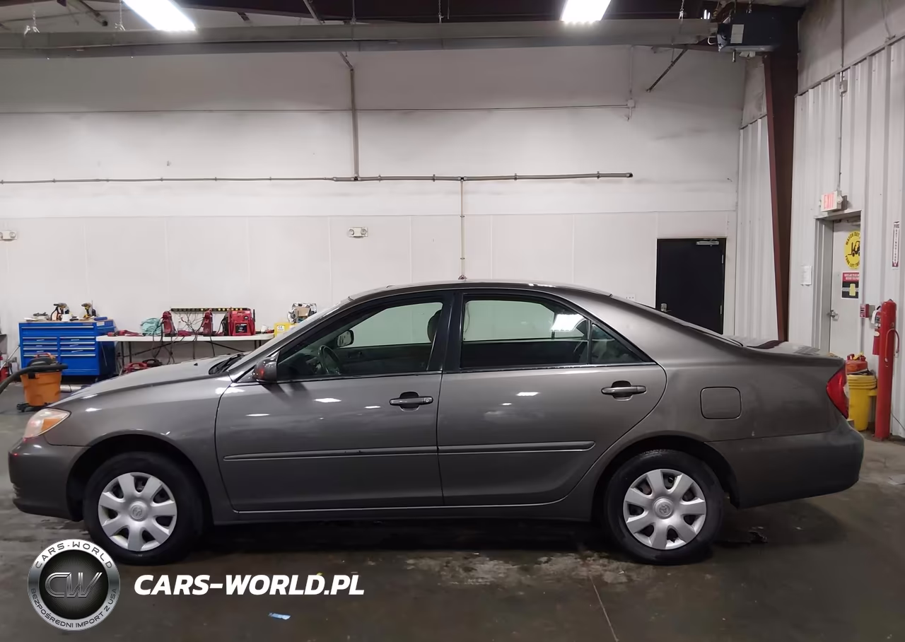 2004 Toyota Camry Le VIN:4T1BE32K64U838862 - 14