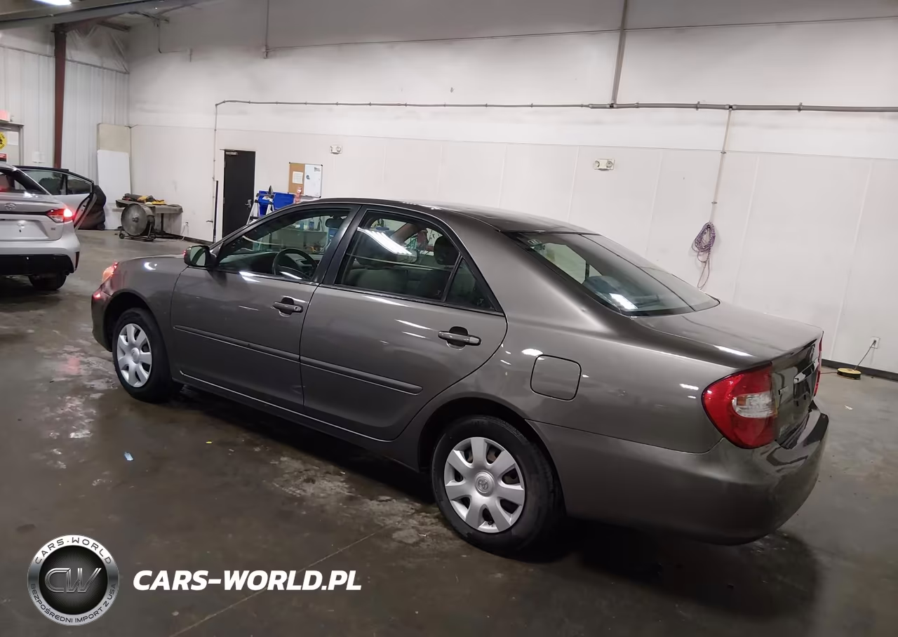 2004 Toyota Camry Le VIN:4T1BE32K64U838862 - 3